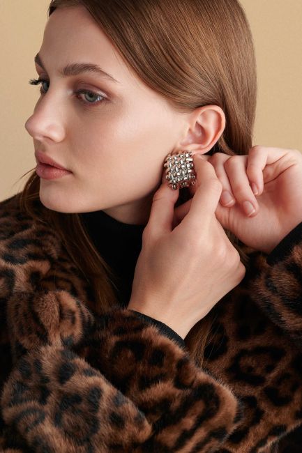 Embossed stud earrings - Silver
